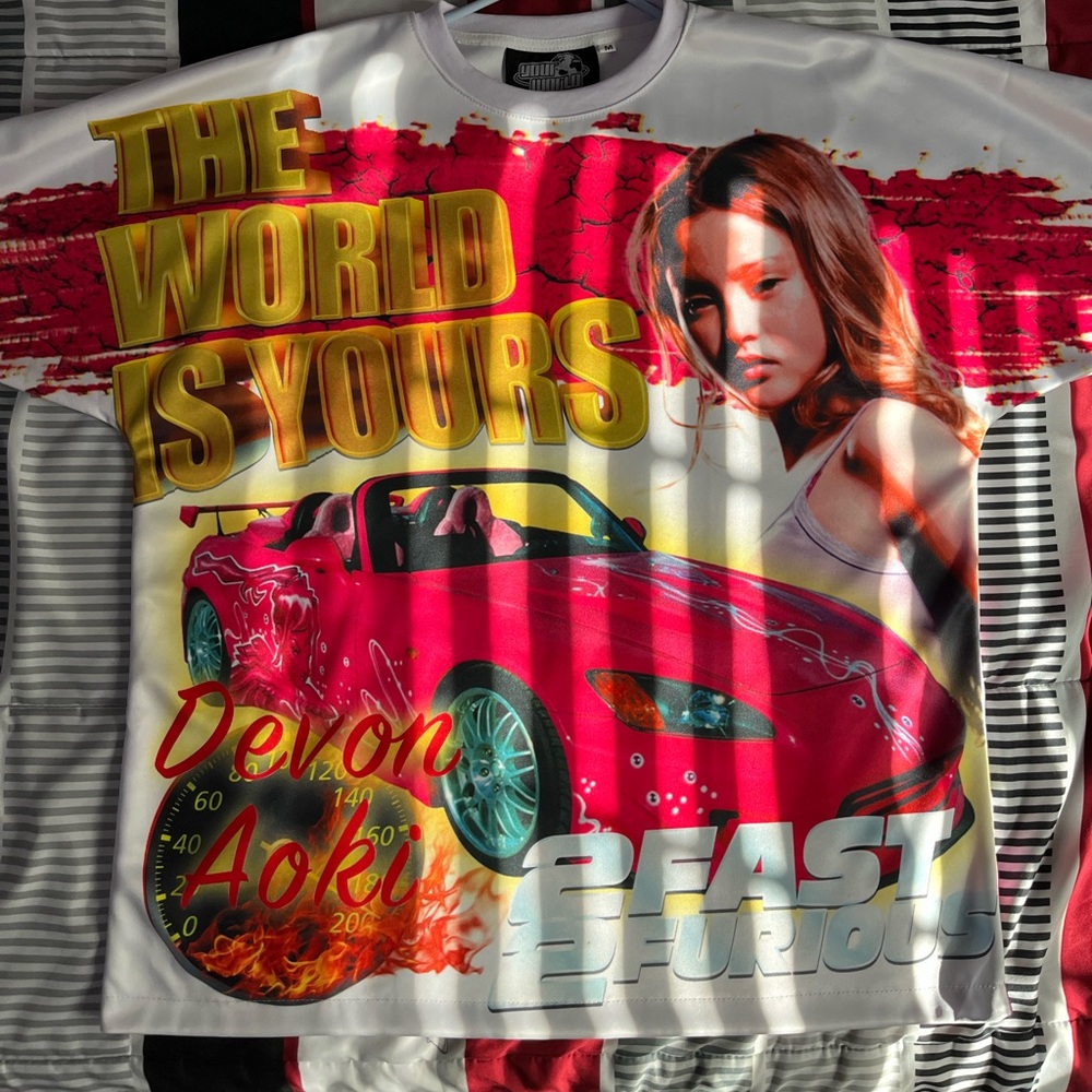 TheWrldIsYours Tee